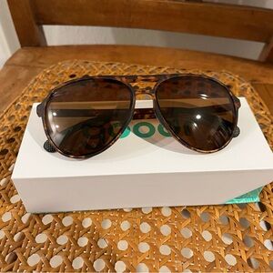 Stylish Tortoiseshell Sunglasses